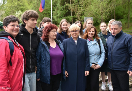 SPOMINSKA OBELEŽJA PRIPOVEDUJEJO
