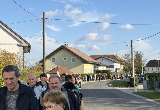 SREČANJE Z BABICAMI IN DEDKI 2025 07