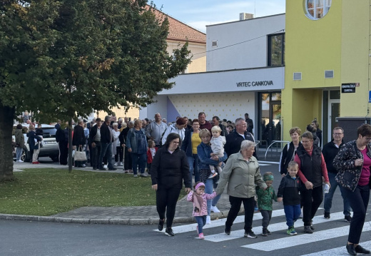 SREČANJE Z BABICAMI IN DEDKI 2025 06