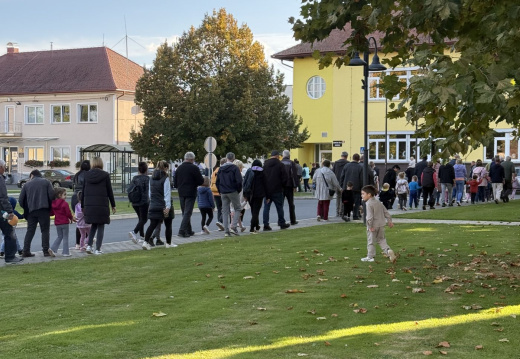 SREČANJE Z BABICAMI IN DEDKI 2025 09